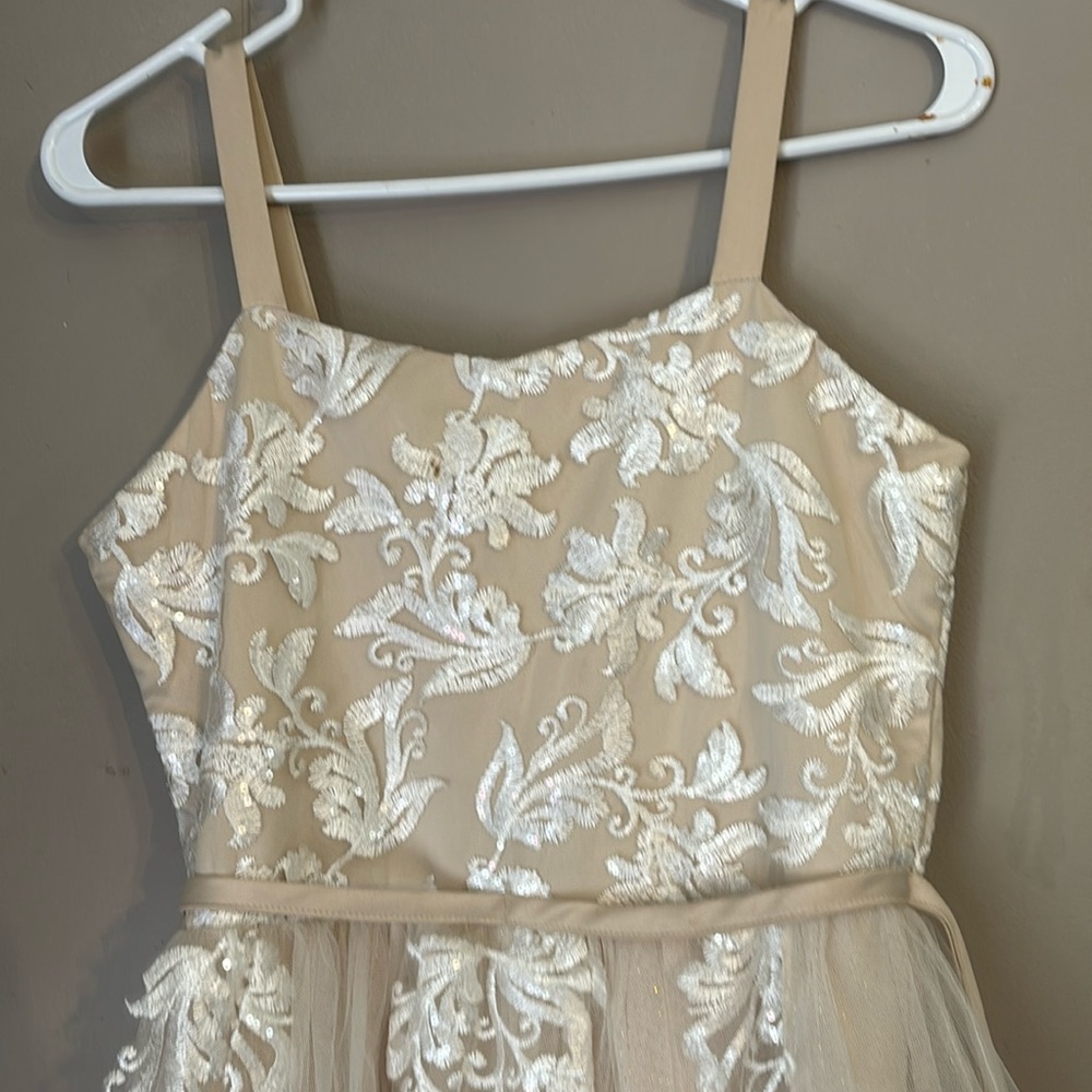 Chantilly place Formal dress